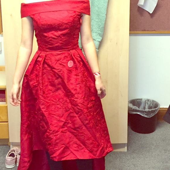 red dress chi chi